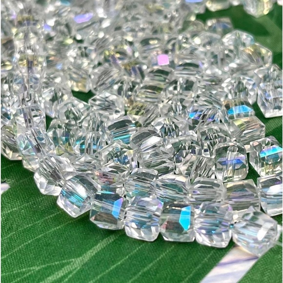 100 Austrian Crystals Cube Beads AB Clear & Purple Green Colored DIY Mixed Lot - Picture 3 of 17